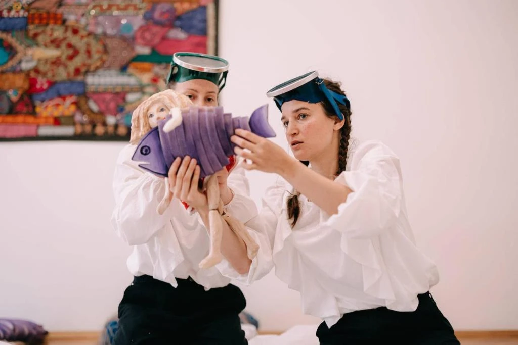 Mikro-teatro: Wind out of Sails