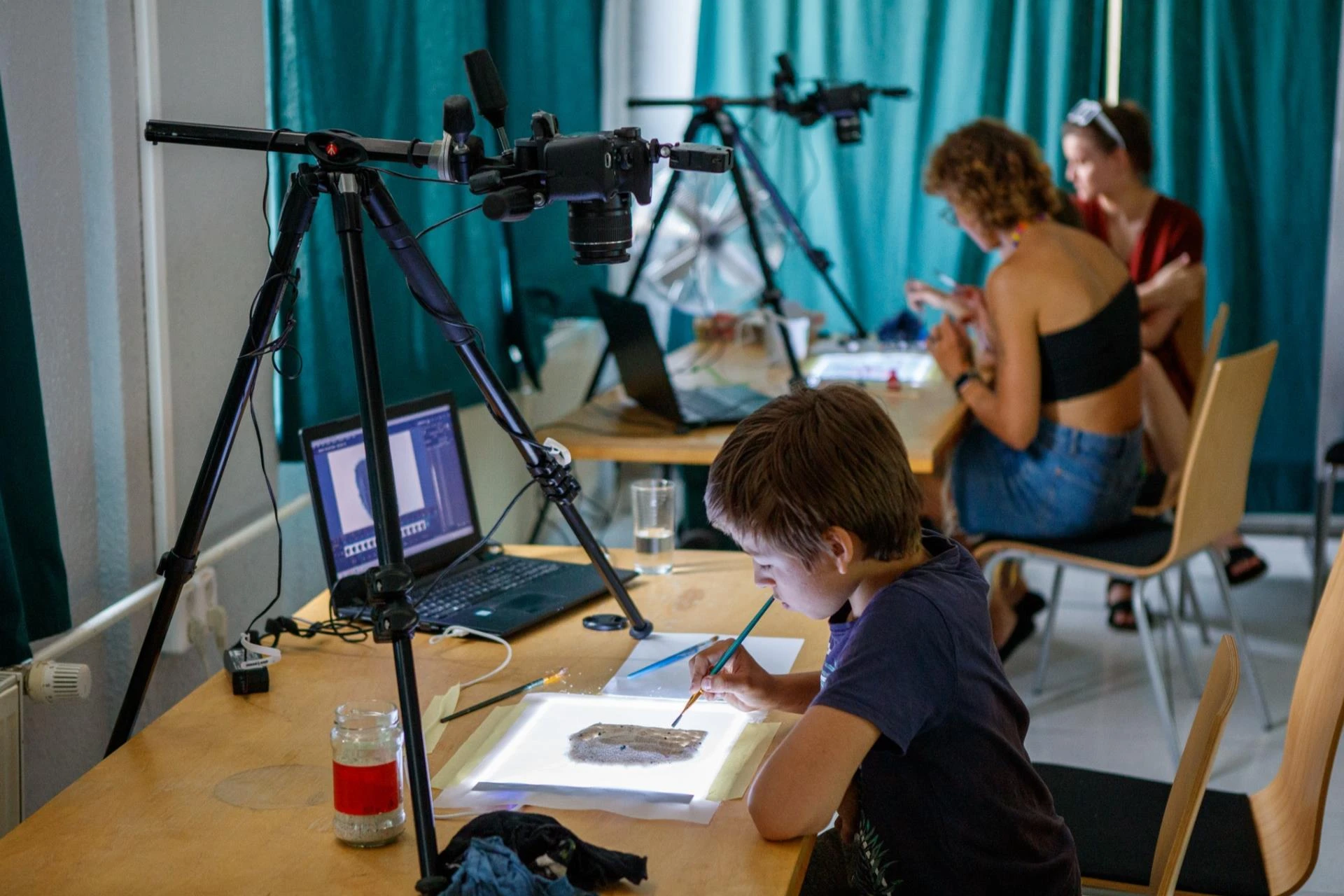 Discussion: Online Help in Film Education Discussion: Online Help in Film Education