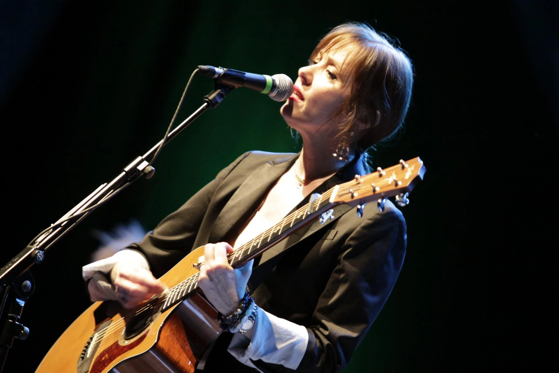 Suzanne Vega - Live at Student Square