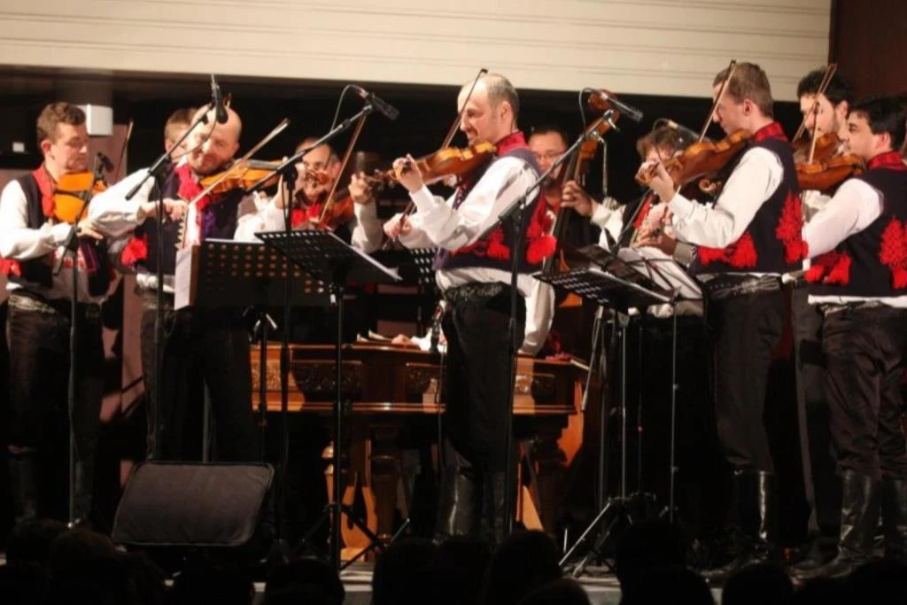 Dolina Folk Ensemble