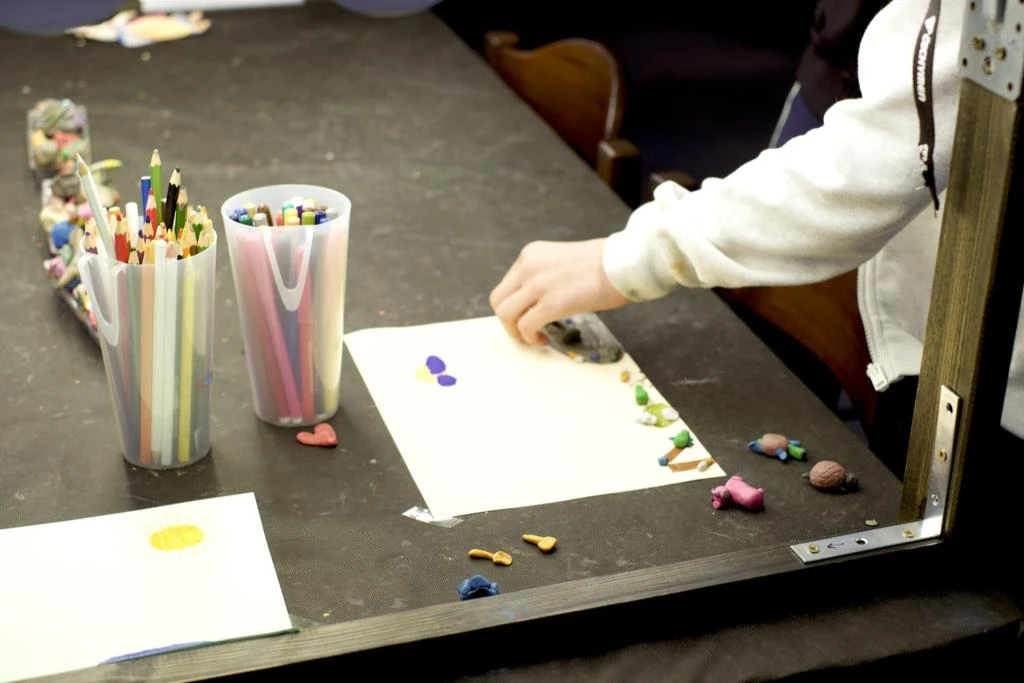 Free Cinema: Hand-Drawn Animation